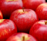 Comer maçã faz muito bem à saúde